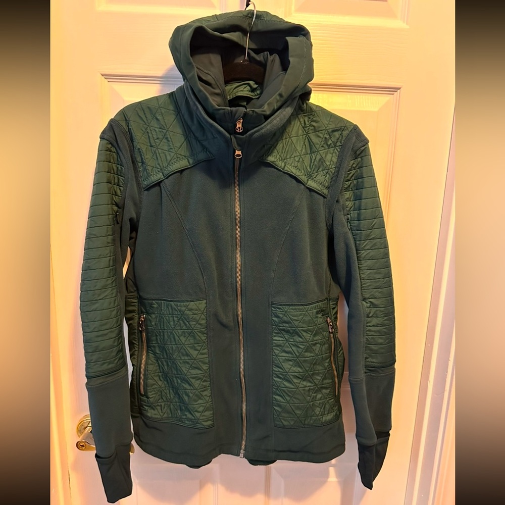 Lululemon Fleecy Keen II Jacket in Fuel Green color, Silver Zippers , size 12 - Picture 10 of 13